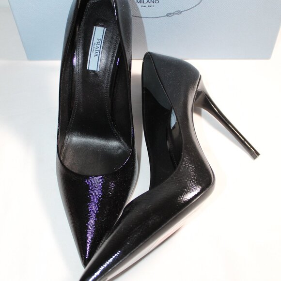 NWOB PRADA Embossed Leather Heels Pumps Vernice Saffiano Black 41 - Picture 3 of 6
